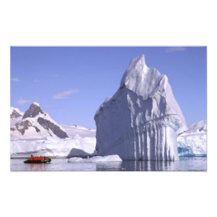Antarctica, Antarctisch schiereiland. Zodiak en Foto Afdruk