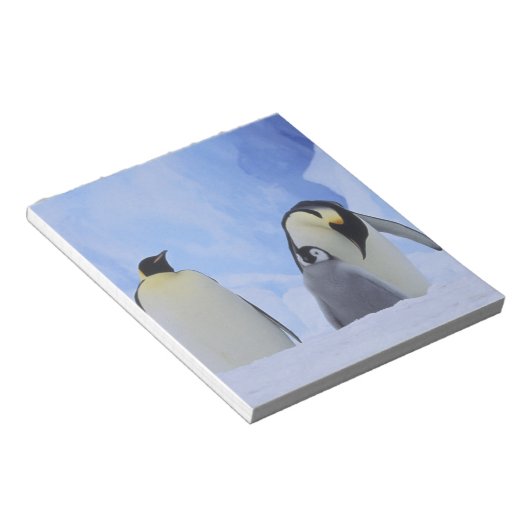 Antarctica. Emperor penguins & chick Notitieblok (Schuin)
