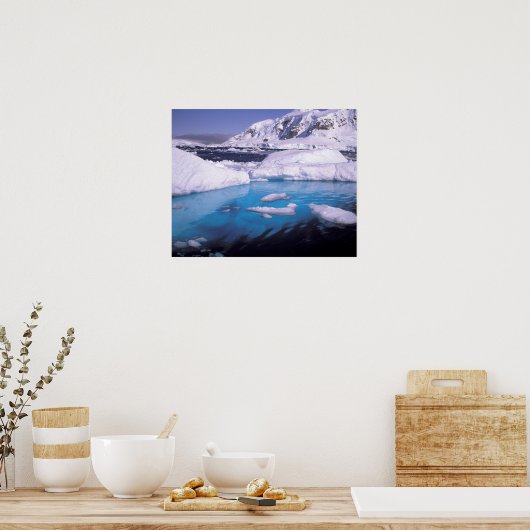 Antarctica. Expedition through icescape 2 Poster (Keuken)