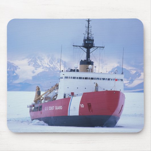 Antarctica, Ross Island, McMurdo Station, USCG Muismat (Voorkant)