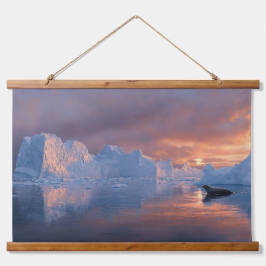 Antarctische Ember: Seal's Sunset Respite Hangend Wandkleed (Voorkant)