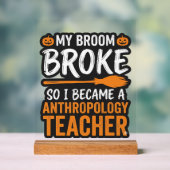 Anthropologiedocent Halloween Bezem Gebroken Acryl Bord (Neutraal)