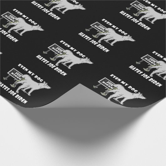 Anti Joe Biden My Dog Hates Biden Political Humor Cadeaupapier (Hoek)