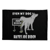 Anti Joe Biden My Dog Hates Biden Political Humor  Kussensloop (Achterkant)