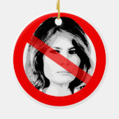 Anti Melania Trump stak zijn gezicht uit Keramisch Ornament (Achterkant)