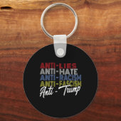 Anti Trump Haat Leugens en Fascisme Verzet Stemmin Sleutelhanger (Voorkant)