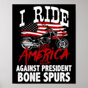 Anti Trump-motorrijder verzet zich tegen de botuit Poster