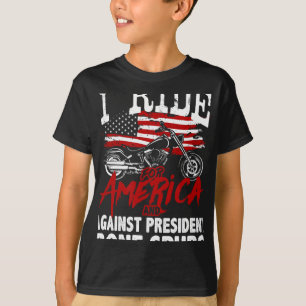 Anti Trump-motorrijder verzet zich tegen president T-shirt