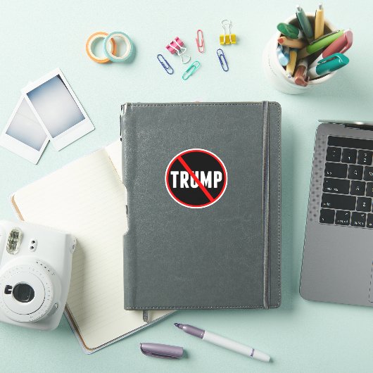 Anti-Trump Politiek Sticker (iPad Cover)