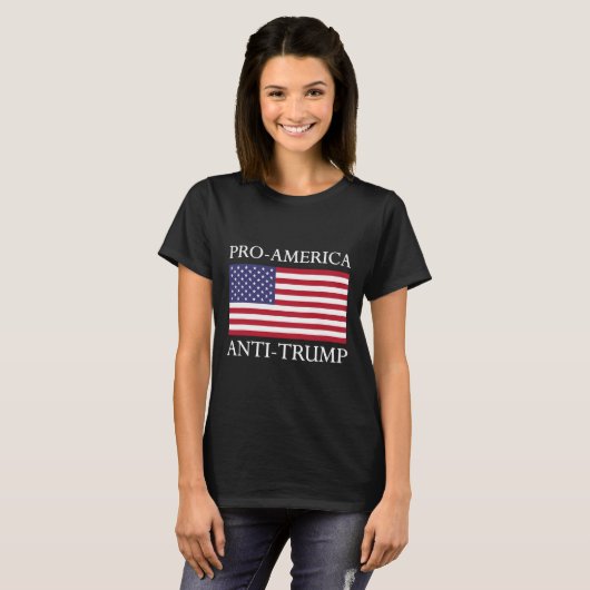 Anti-Trump Shirt - Amerikaanse vlag verzet zich (Voorkant volledig)