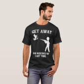 Anti Valentines Day Get Away Cupid  Man Aims Gun T-shirt (Voorkant volledig)