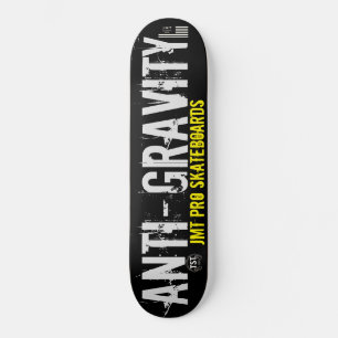ANTI-ZWAARTEKRACHT Skateboard
