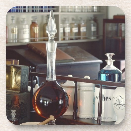 Antiek apotheekflesjes onderzetter (Voorkant)