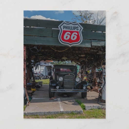 Antiek auto en pomp briefkaart (Voorkant)
