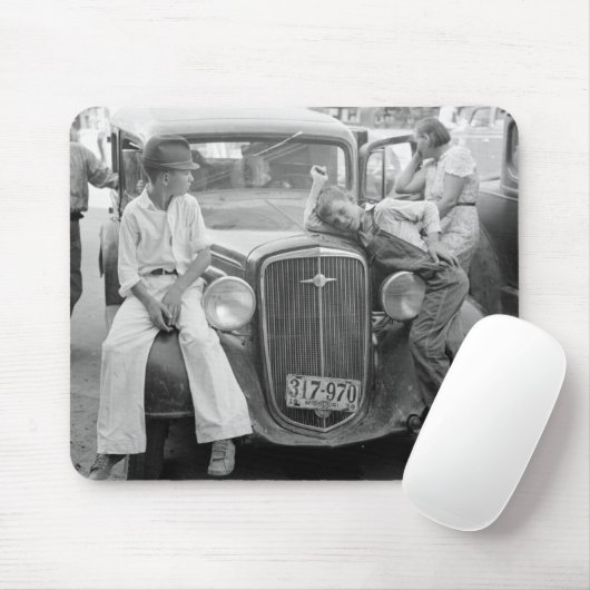Antiek auto, geweldige depressie familie, jaren de muismat (Met muis)