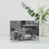 Antiek auto-meisjes, jaren 20 briefkaart (Staand voorkant)