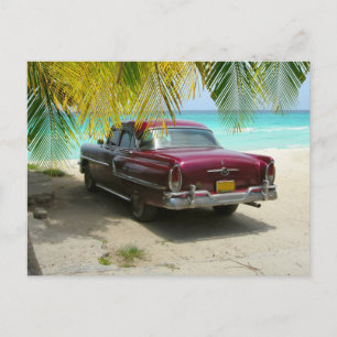 Antiek auto op het strand van Cuba Briefkaart