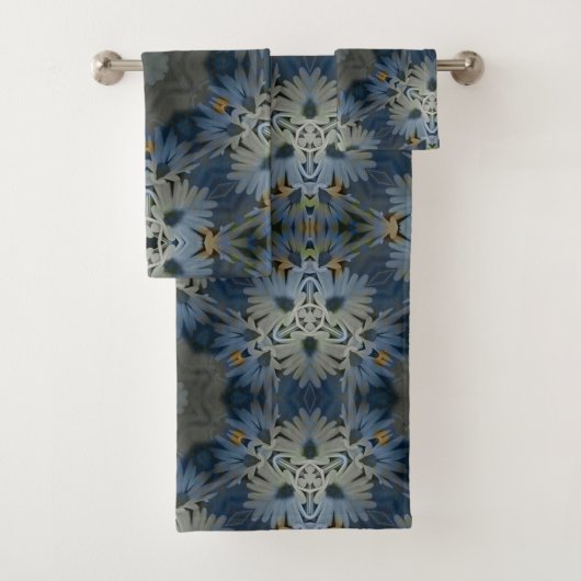 Antiek Blauwe Daisy Bloemen Bad Handdoek (Insitu)