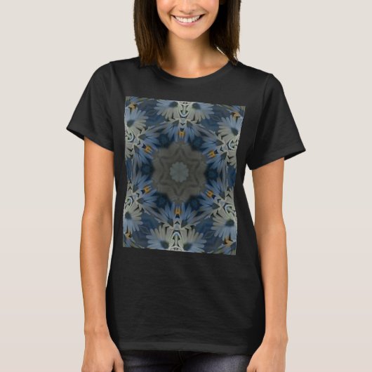 Antiek Blauwe Daisy Bloemen T-shirt (Voorkant)