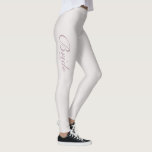 Antiek Blush Pink Rose verloving Bride To Be Leggings<br><div class="desc">Antiek blush roze rose verloving bruid om cadeau-T-shirt te zijn. Dit prachtige klassieke bloemenfeest is ideaal voor een binnen- of buitentuinfeest voor een bruiloft,  vrijgezellenfeest,  baby shower of een collectie in landelijke stijl. Wijzig het gewoon zoals u het wilt,  het hele collectie is aanpasbaar. Geniet van je feest,  proost!</div>