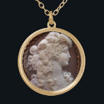 ANTIEK CAMEO, LADY MET DRUIVEN EN DRUIVEN GOUD VERGULDEN KETTING<br><div class="desc">Oude cammeo jewel met een mooi vrouwenprofiel met lange haarversieringen met druiven en druiven voor de wijngaarden</div>