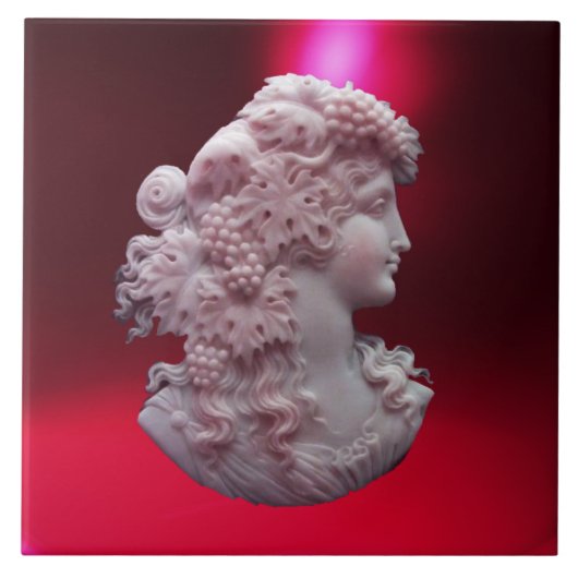 ANTIEK CAMEO, LADY MET DRUIVEN TEGELTJE (Voorkant)