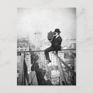 antiek camera op een foto van de stadshoogtepunt briefkaart