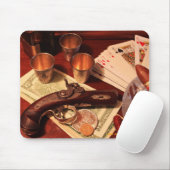 Antiek derringer pistol voor gokken foto bij de op muismat (Met muis)