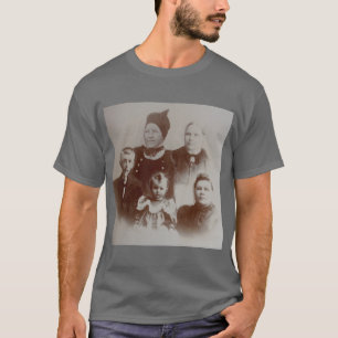 Antiek Familie Collage Foto B & W Afbeelding T-shirt