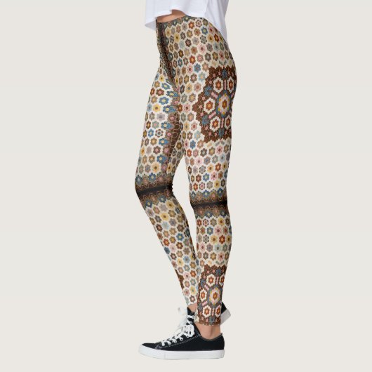 Antiek Honeycomb Quilt Pattern - Folk Art Crafty Leggings (Links)