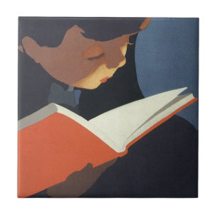 Antiek kind leest een boek uit de bibliotheek tegeltje