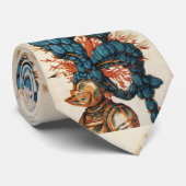 ANTIEK KNIGHT HELMET MET RODE BLAUWE VEREN STROPDAS (Opgerold)