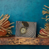 Antiek kompas op zeebootdek fotoplaat (Zijkant)