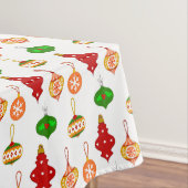 Antiek Ornament Patroon in Rood, Groen en Wit Tafelkleed (Voorbeeld)