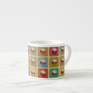 Antiek patroon gemaakt van cupcakes espresso kop