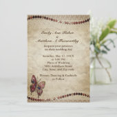 Antiek perkament, kant, kralen & vlinder bruiloft kaart (Staand voorkant)