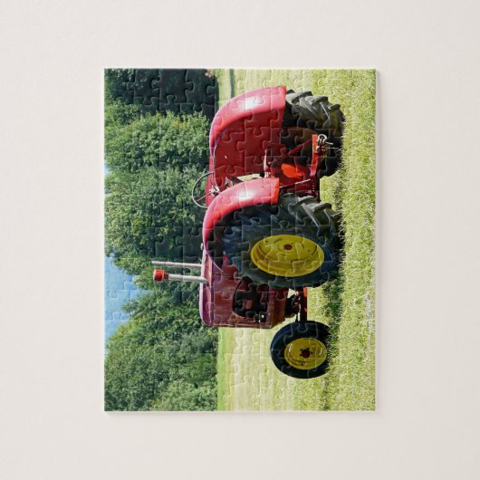 Antiek rode en gele trekker in het veld legpuzzel (Verticaal)