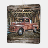 Antiek rode vrachtwagen in roestvrij barnkeramisch keramisch ornament (Links)