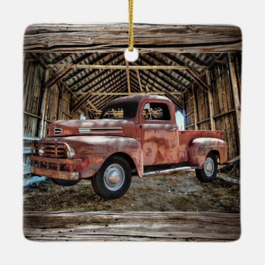 Antiek rode vrachtwagen in roestvrij barnkeramisch keramisch ornament (Achterkant)