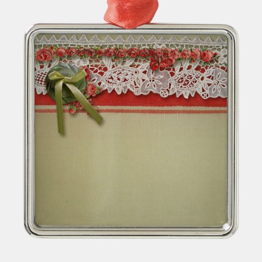 Antiek Rozen kant rustieke rode Victoriaans Burlap Metalen Ornament (Voorkant)