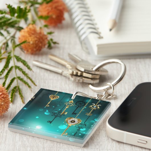 Antiek Skeleton Keys op groene achtergrond Sleutelhanger (Voorkant Rechts)