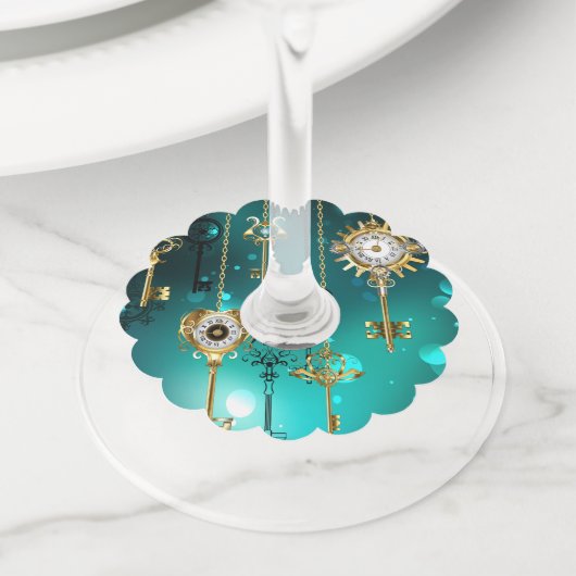 Antiek Skeleton Keys op groene achtergrond Wijnglaslabel (Dichtbij)