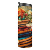 Antiek stapel  boeken en bloemen thermosbeker (Geroteerd rechts)