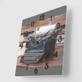 Antiek typemachentieklok vierkante klok (Hoek)