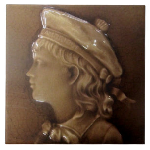 Antiek Victoriaans Repro Boy Portrait Majolica Tegeltje