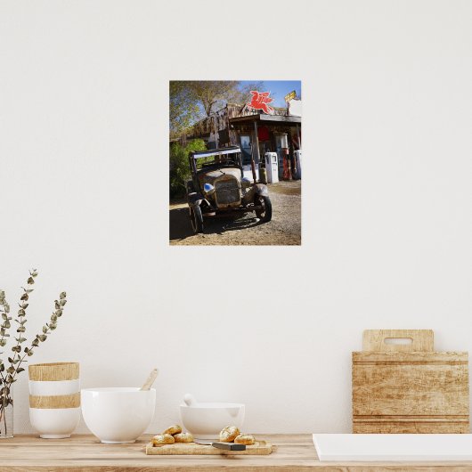 Antiek vrachtwagen in de winkel in het algemeen in poster (Keuken)