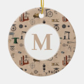 Antiek werktuigbouwkunde monogram keramisch ornament (Voorkant)