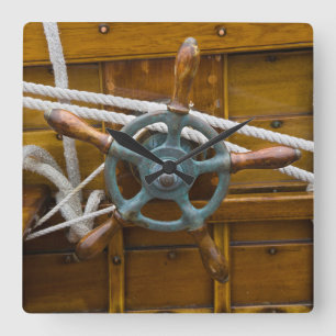 Antiek Wooden Boat Vierkante Klok