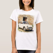 Antieke auto bij stenen gebouw t-shirt (Voorkant)