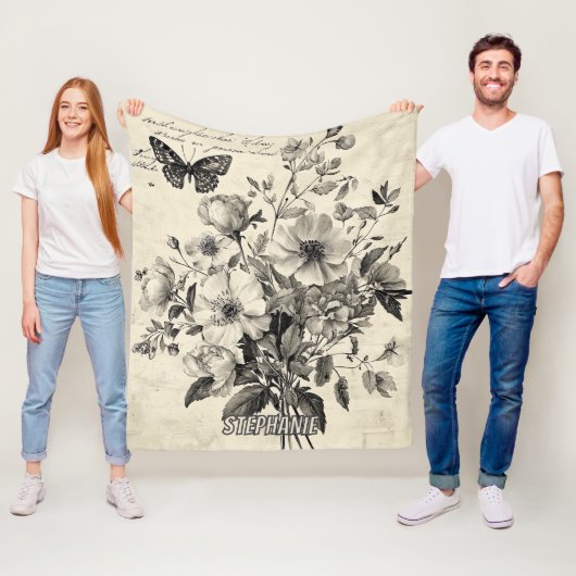 Antieke bloemschikking - monochrome vlinder fleece deken (In situ)